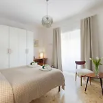 Casa Adele Lovely Mid-Century Apartment, Rome