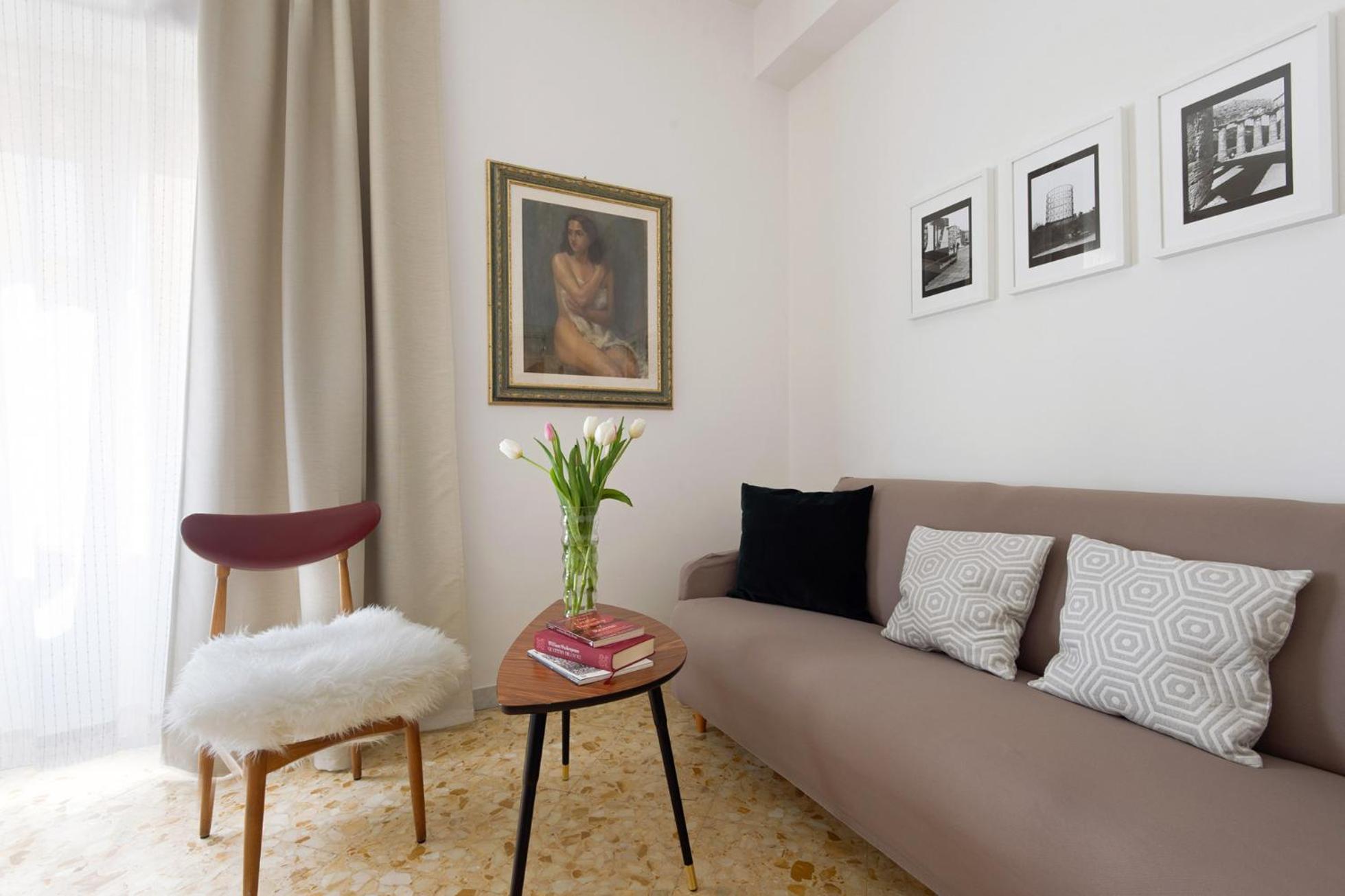 Apartment Casa Adele Lovely Mid-century Apartment, Rom