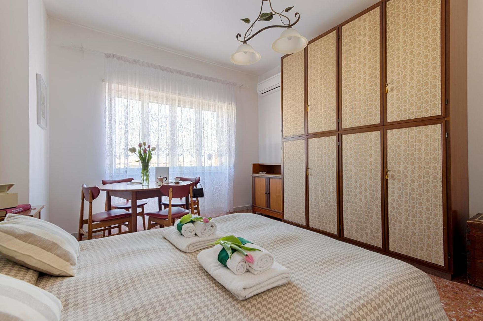 Casa Adele Lovely Mid-century Apartment, Rom