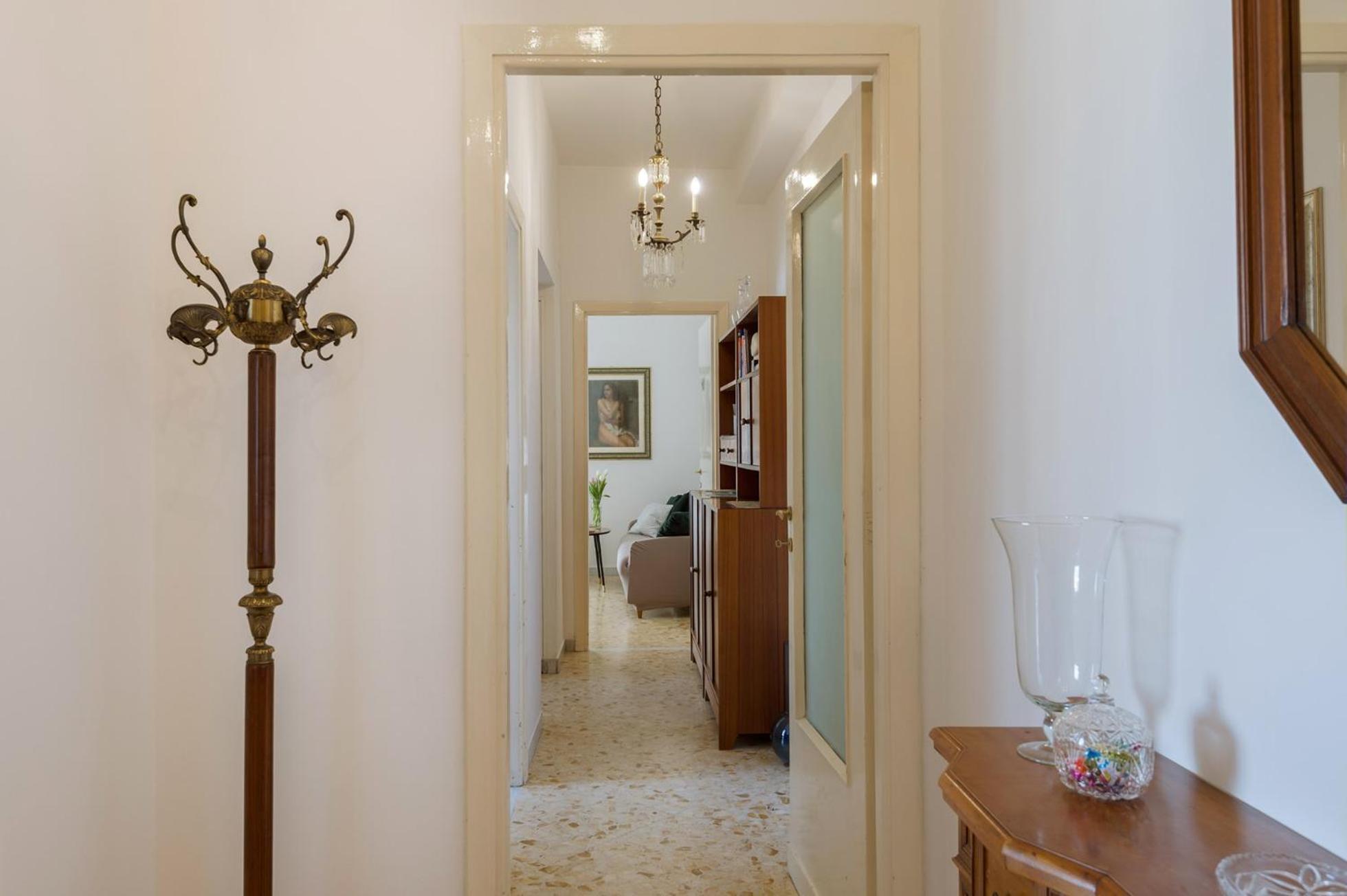 Casa Adele Lovely Mid-century Apartment, Roma