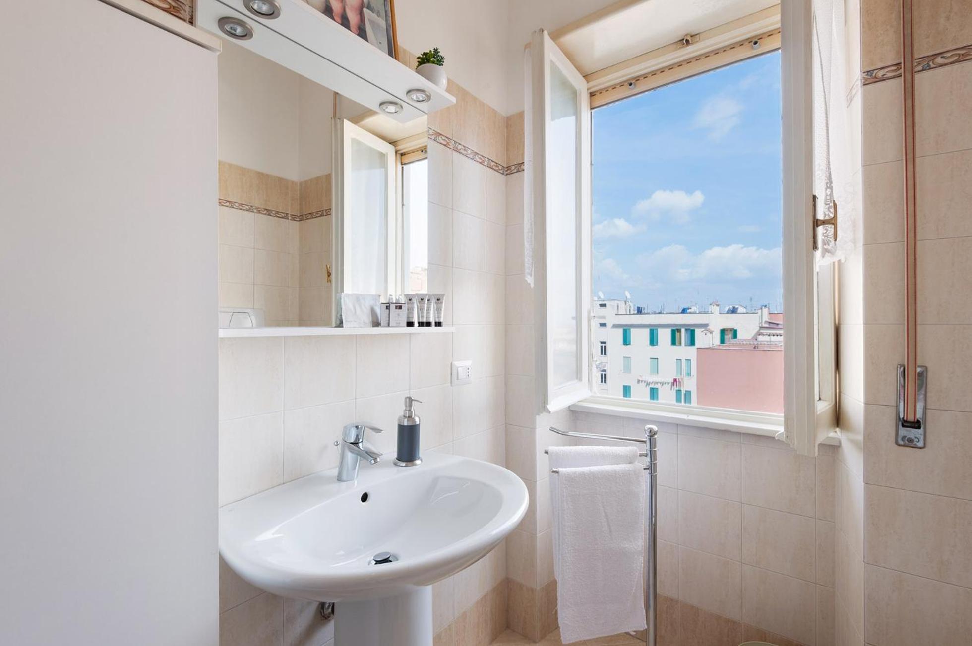 Casa Adele Lovely Mid-century Apartment, * Roma