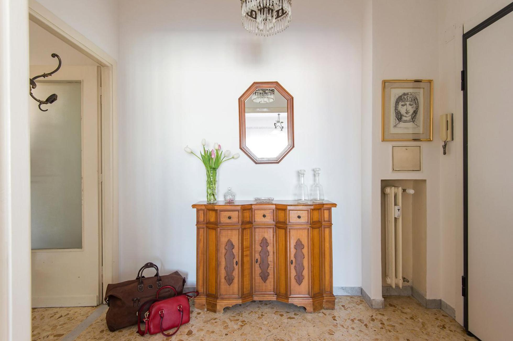 Casa Adele Lovely Mid-century Apartment, Apartment